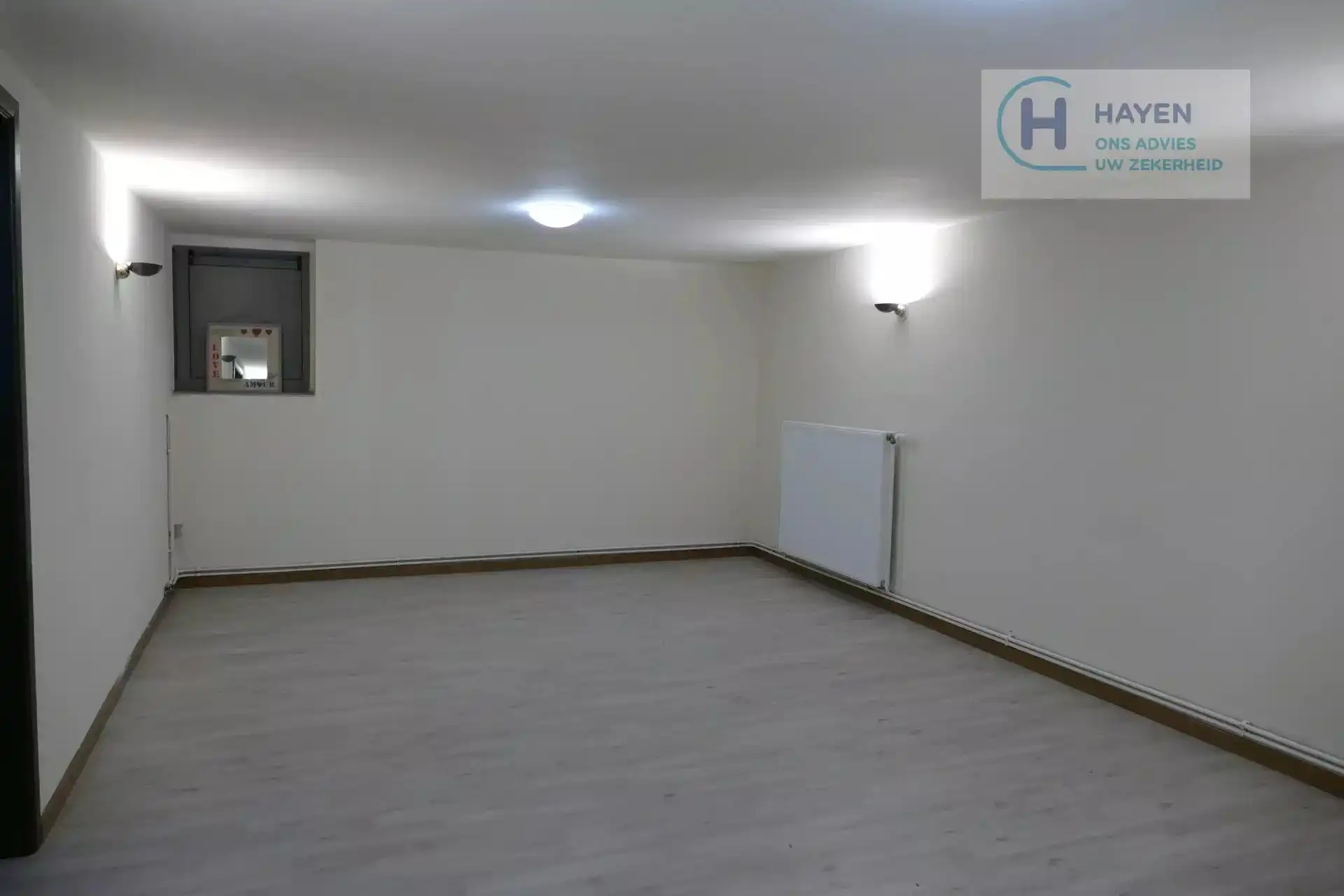 Commercieel pand met woonst en 2 studio's foto 23