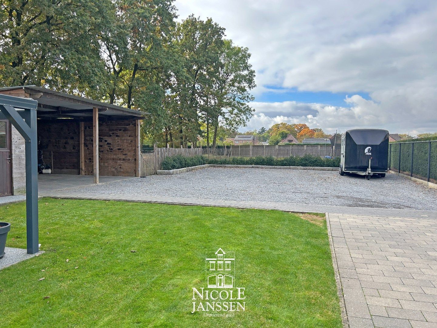 Charmante halfvrijstaande woning  foto 26