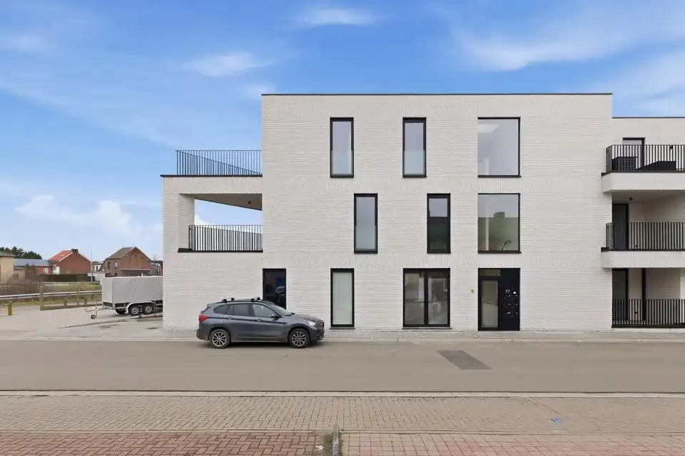 NIEUWBOUWAPPARTEMENT MET 2 SLKS TE HUUR IN SINT-TRUIDEN foto 2