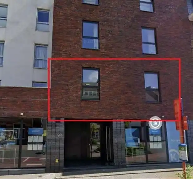 Ruim appartement met 2 slaapkamers op eerste verdieping foto {{pictureIndex}}