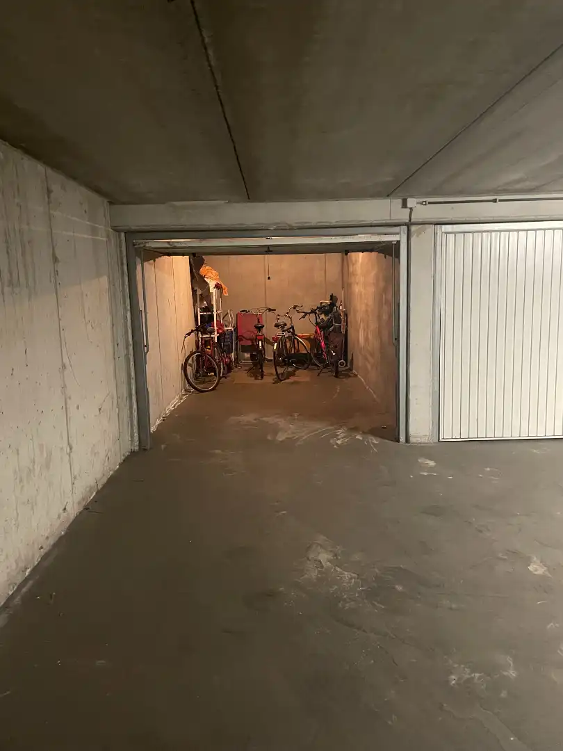 Garage te koop foto 2
