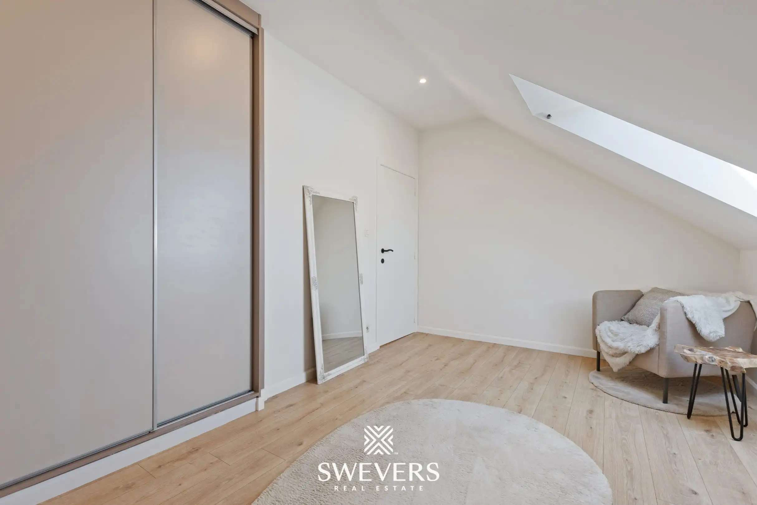 Instapklaar duplex appartement met 2 ruime slaapkamers en zonnig zuidgericht terras in Kermt foto 36