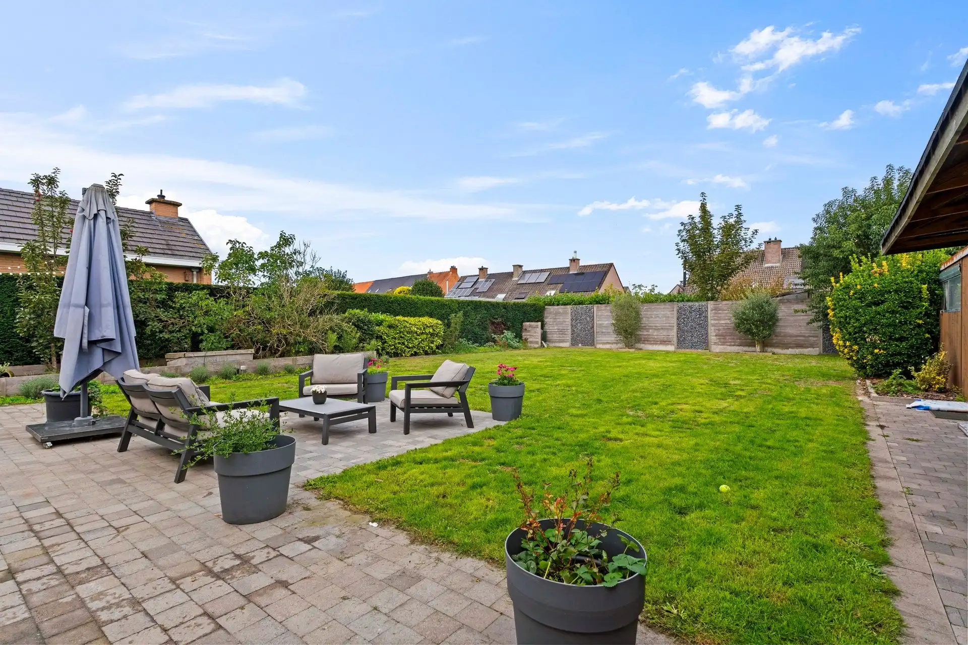 Open bebouwing op ruim perceel van 729 m² te Lokeren. foto 10