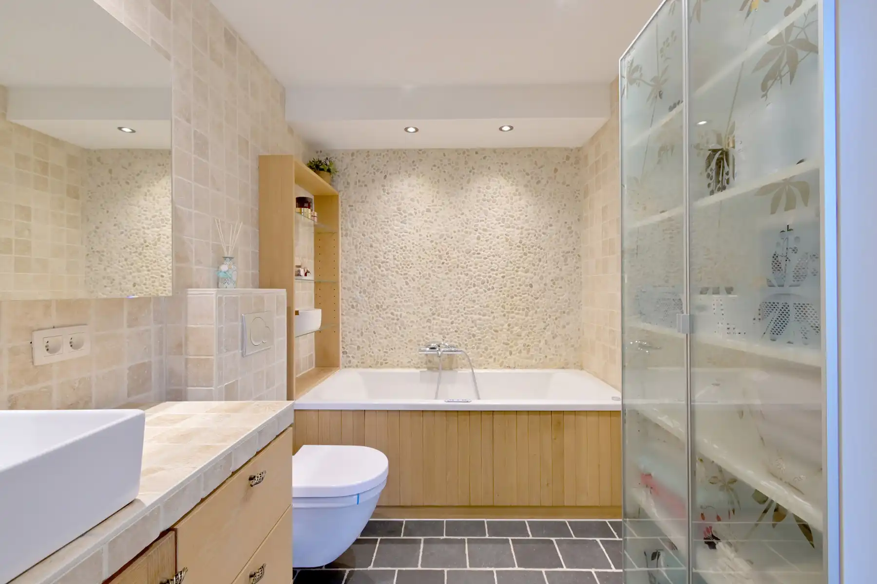 Ruime gezinswoning met talloze mogelijkheden  foto 12