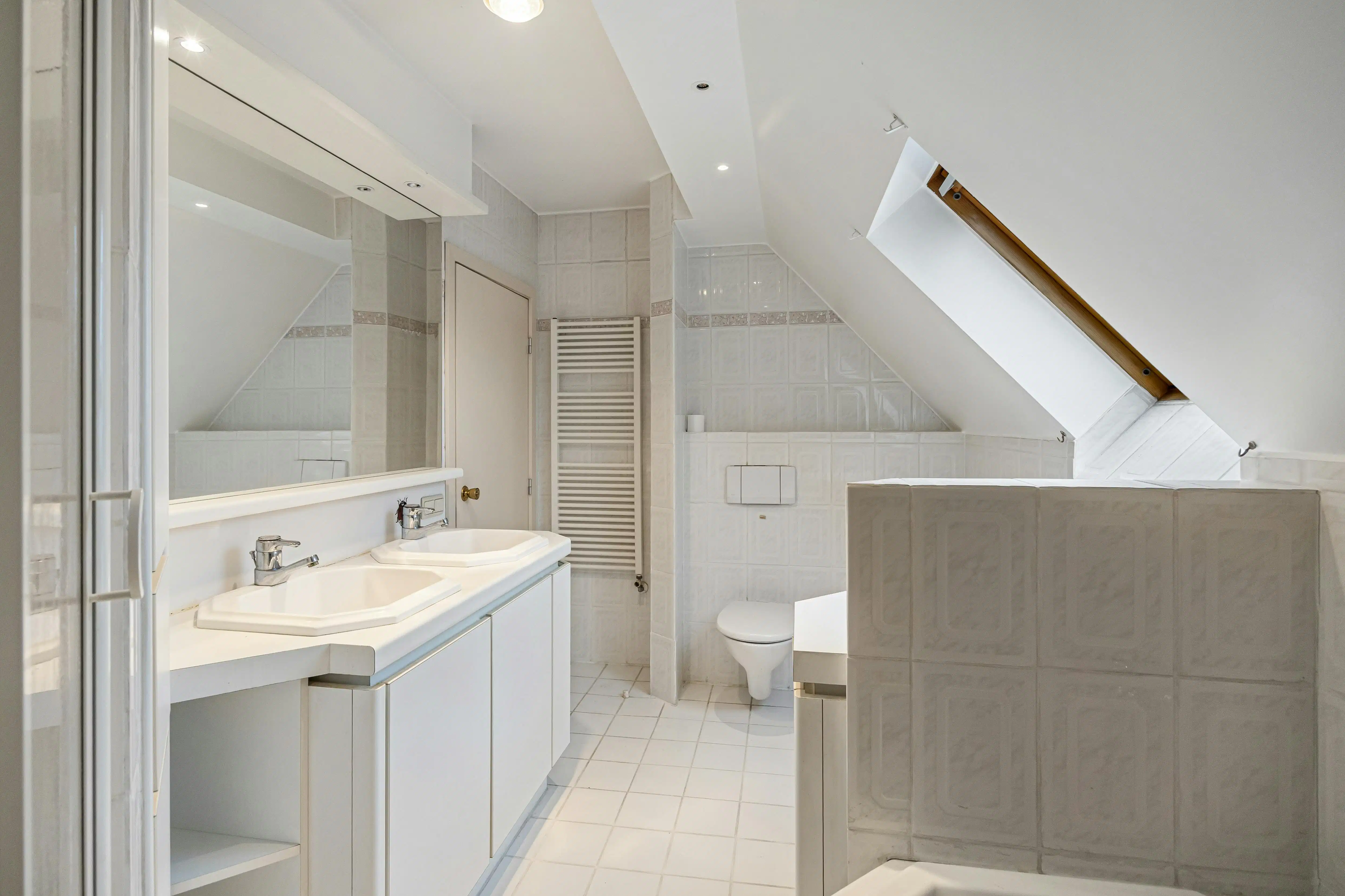 Penthouse in hartje Genk foto 11