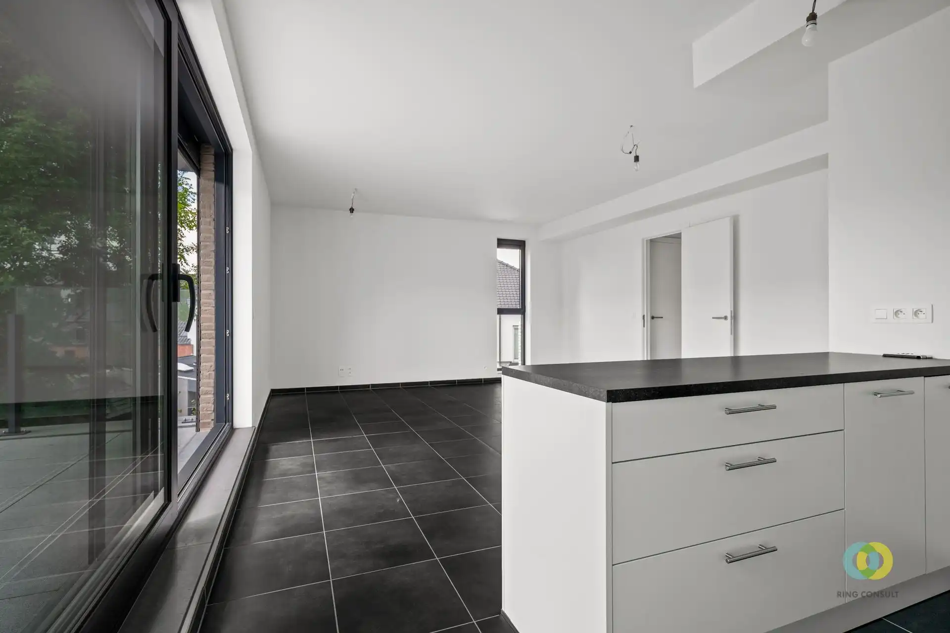 Recent appartement met groot terras foto 6