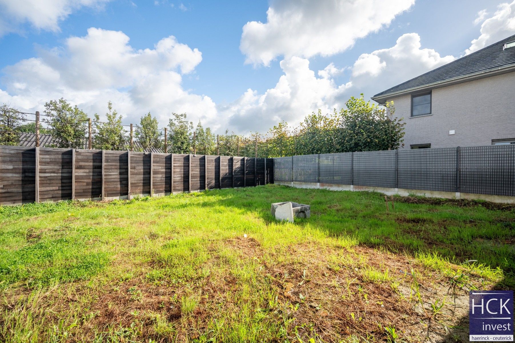 OUWEGEM - Moderne nieuwbouwwoning op centrale doch rustige ligging! foto 3