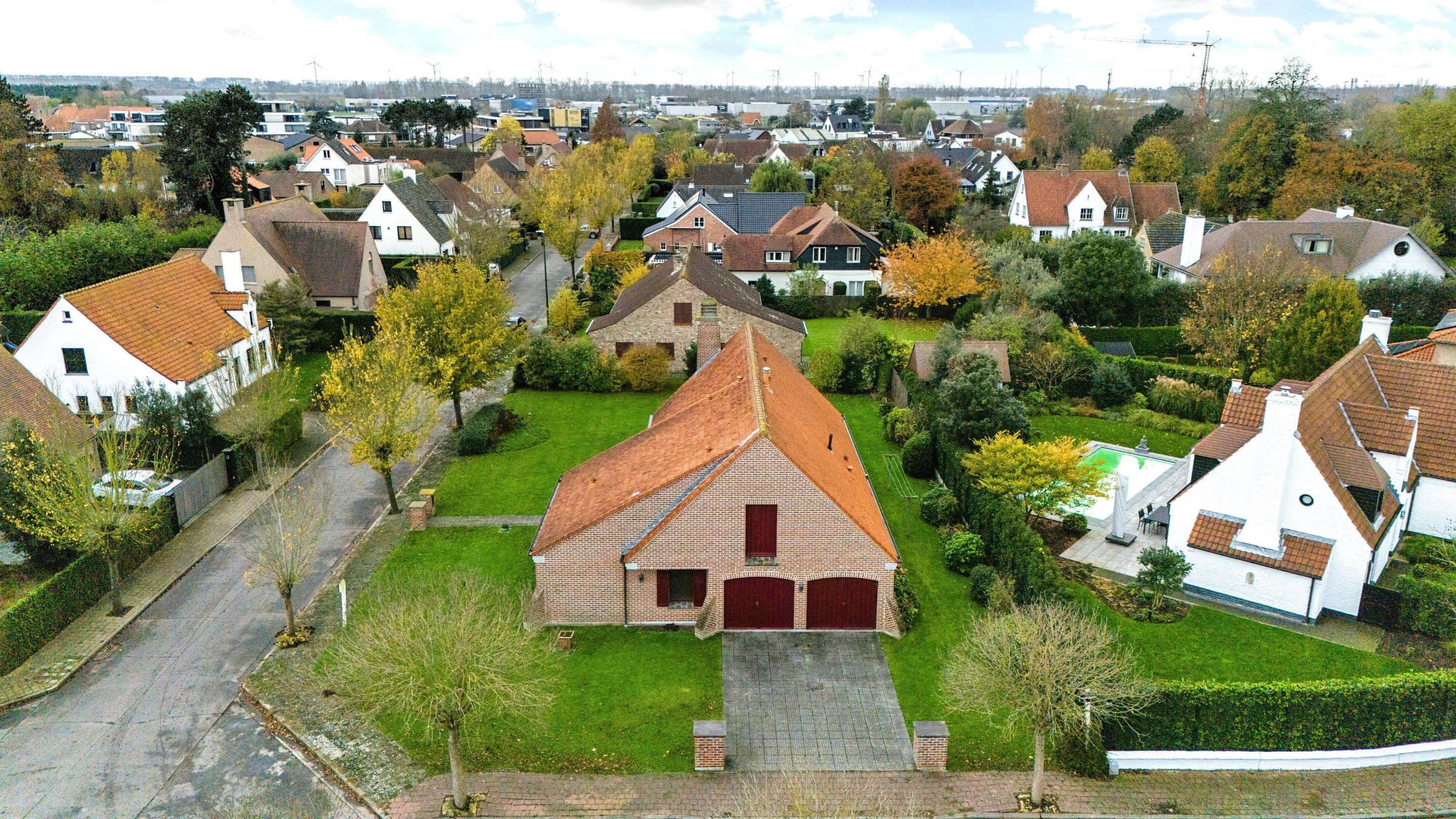 Residentieel gelegen villa in een geliefde omgeving te Knokke foto 3