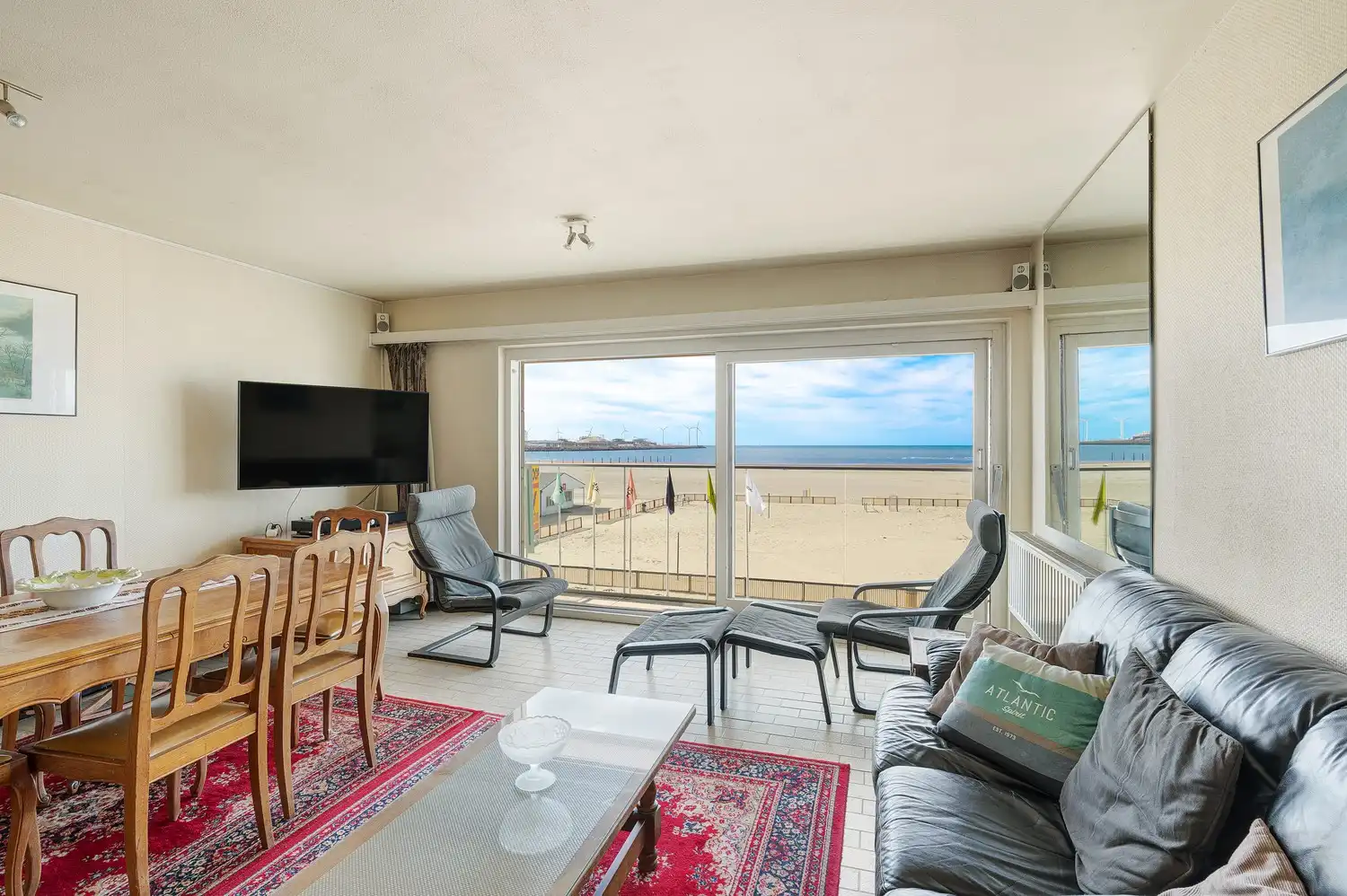 Appartement met frontaal zeezicht op toplocatie foto 3