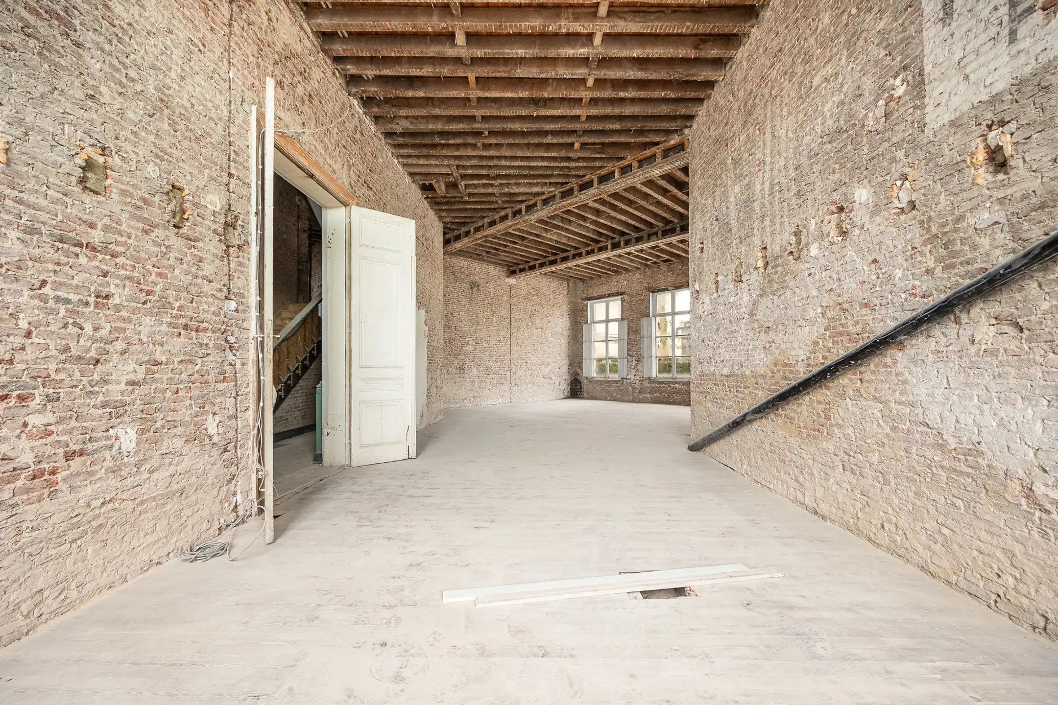 ANTWERPEN KAAIEN - Uniek herenhuis aan de Scheldekaaien foto 3