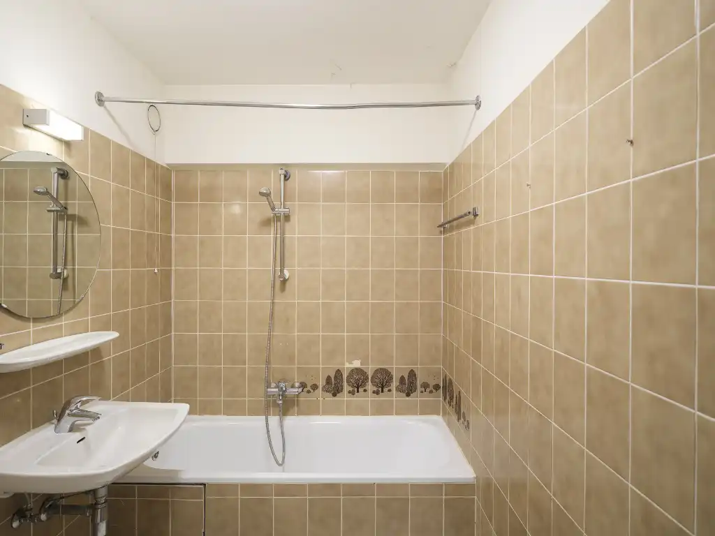 Regio Gent Zuid - Lichtrijk, op te frissen drieslaapkamer-appartement gelegen in een zijstraat van de muinkkaai met zicht op het water. foto 10