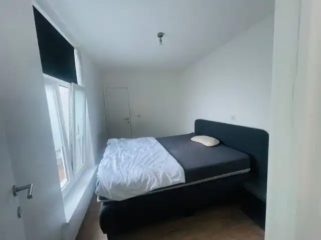 Brugge centrum, Superleuke ligging , vlakbij de Vestingen, het station en 't Zand Gezellig lichtrijk  appartement met 1 slaapkamer en mooi terras foto 7