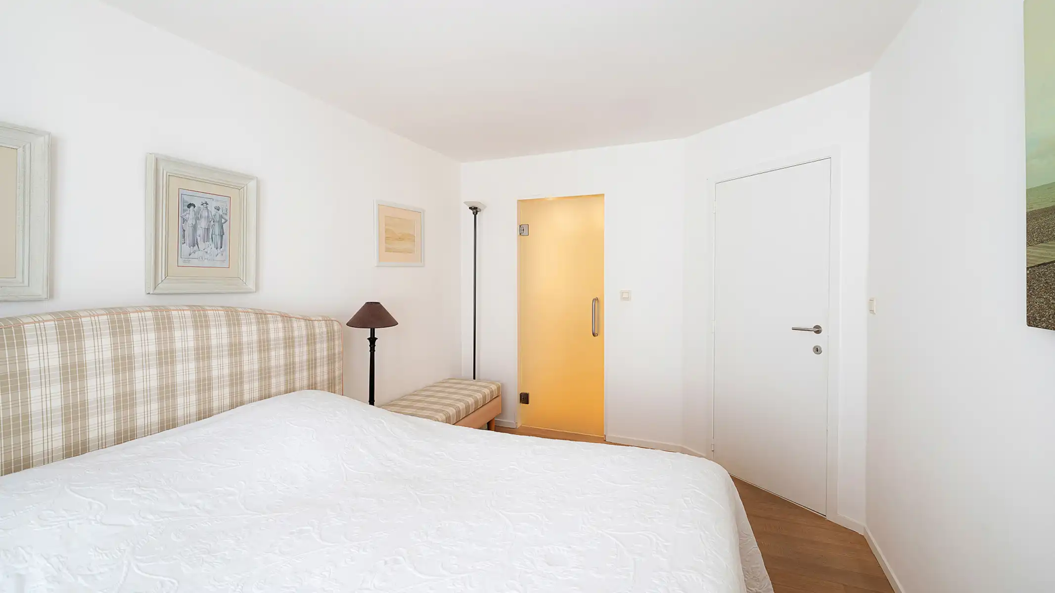 EXCLUSIEF: Ruim appartement met frontaal zeezicht foto 19