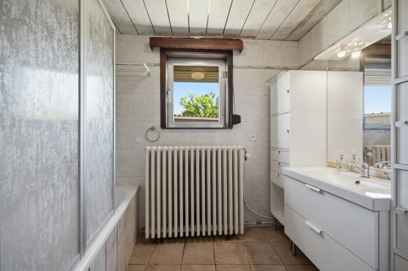 Op te frissen rijwoning op een goede locatie te Tienen foto 17
