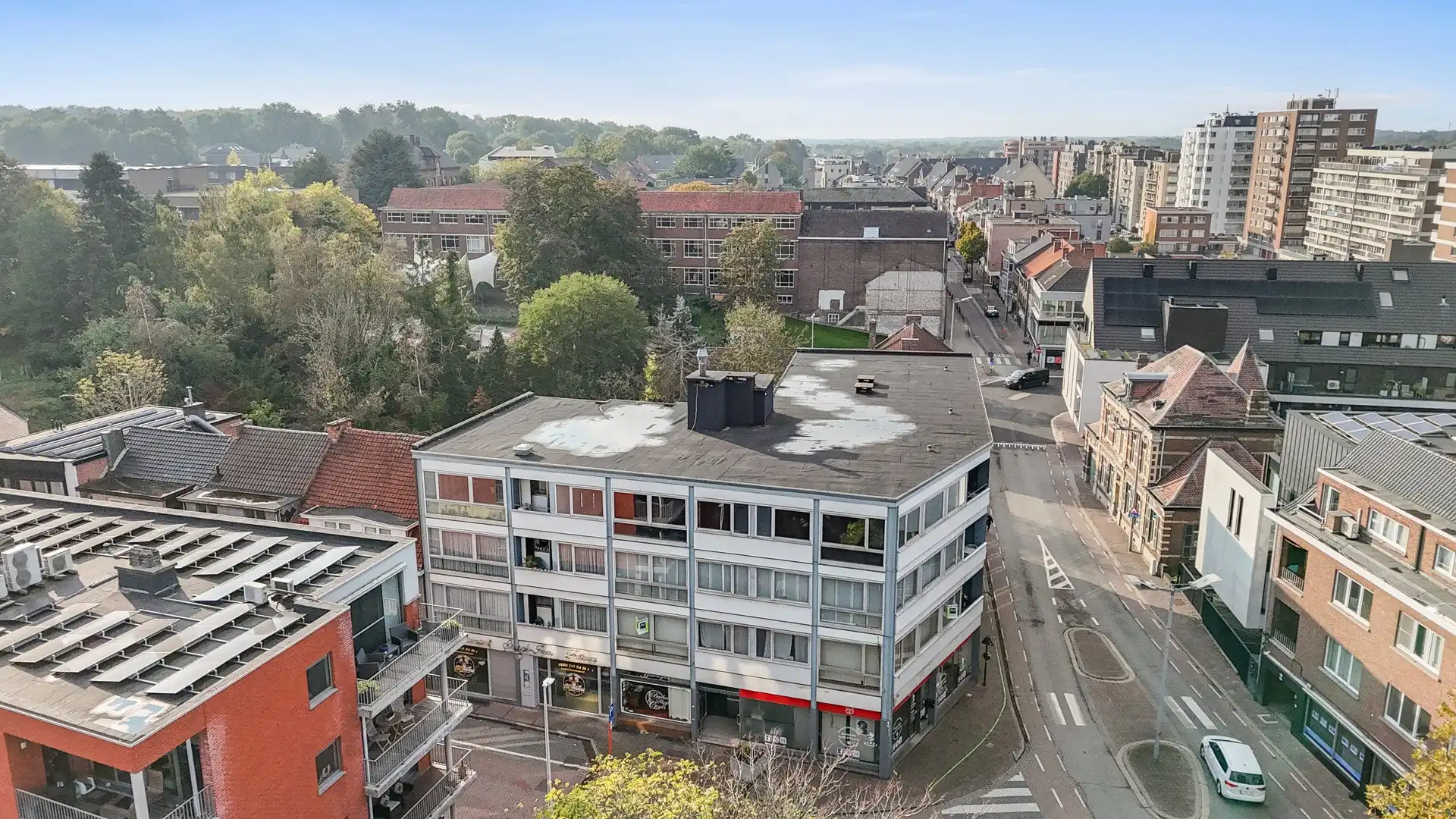 RUIM APP. MET 3 SLPKS TE GENK CENTRUM foto 21