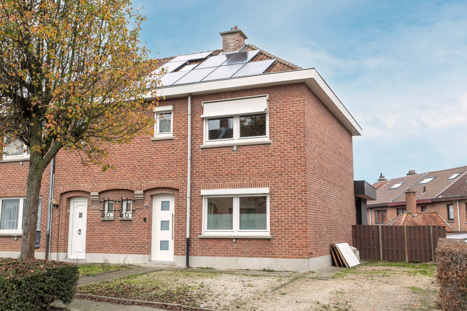 Rustig gelegen halfopen woning met 3 slpks en tuin te Buizingen foto 2