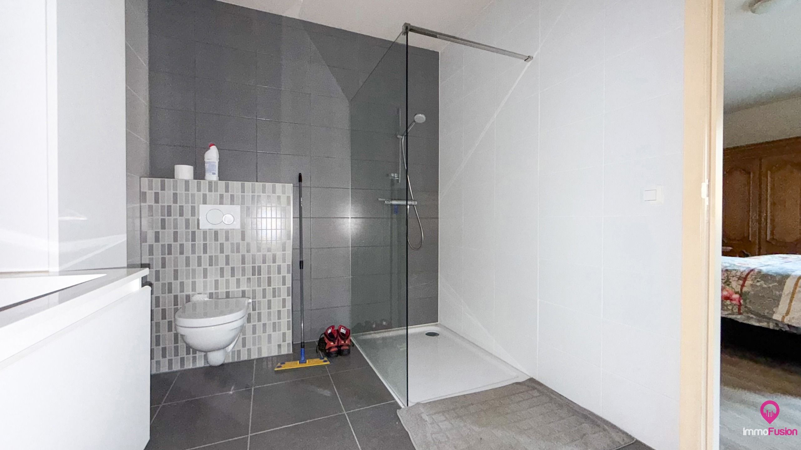Instapklaar gelijkvloers appartement met 1 slpk en tuintje! foto 9