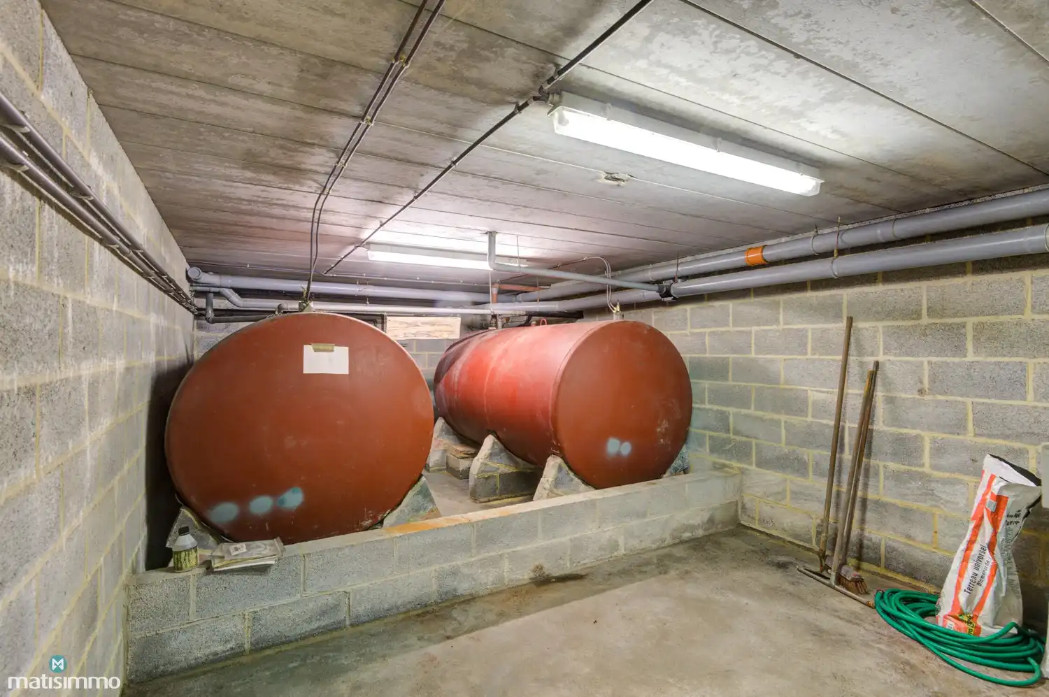 MEERSGEZINSWONING (2 APP.) MET 2 GARAGES, KELDER, ZOLDER EN RUIME TUIN IN MUNSTERBILZEN foto 47