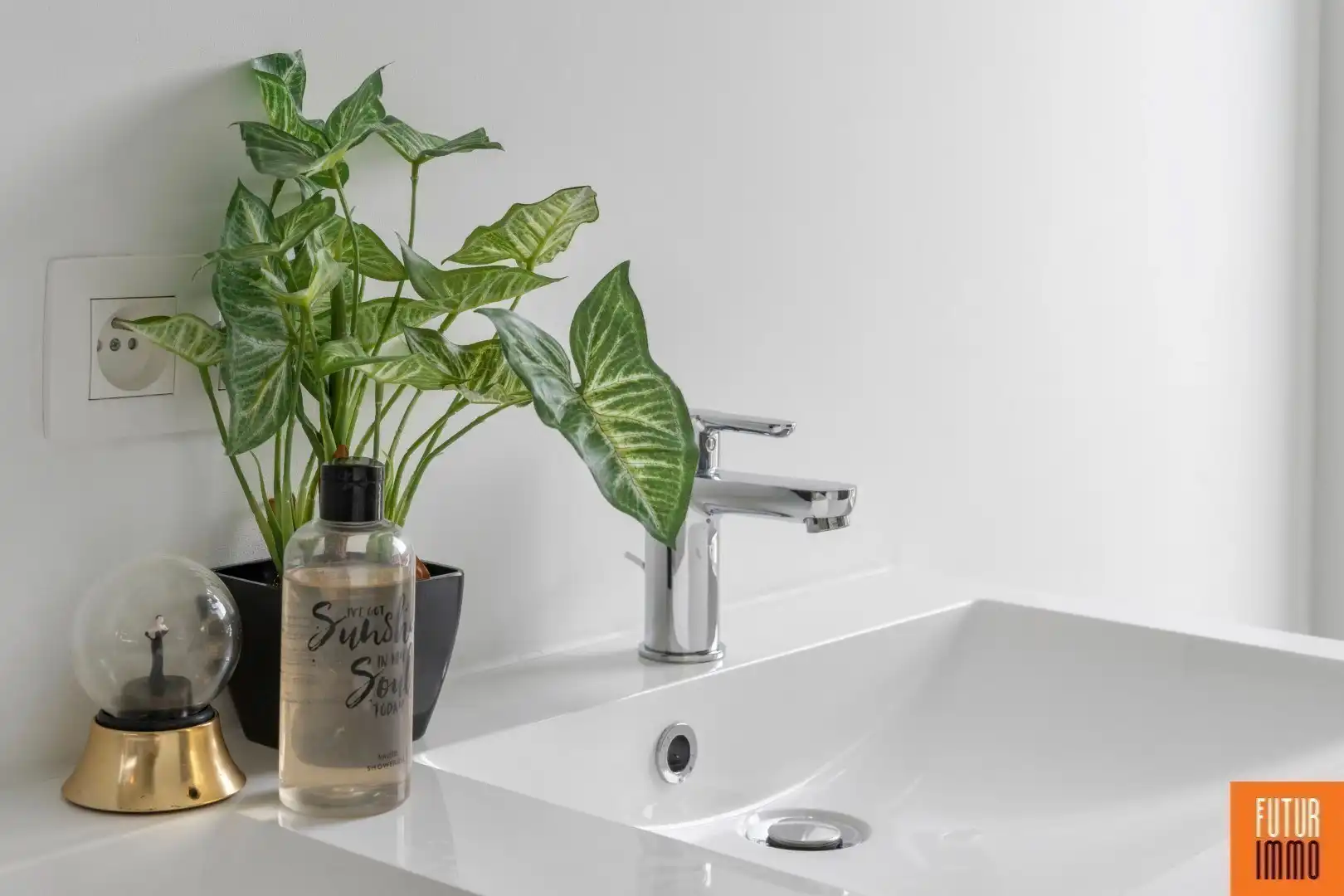 Ruim en lichtrijk 2-slpk appartement met dubbel terras foto 15