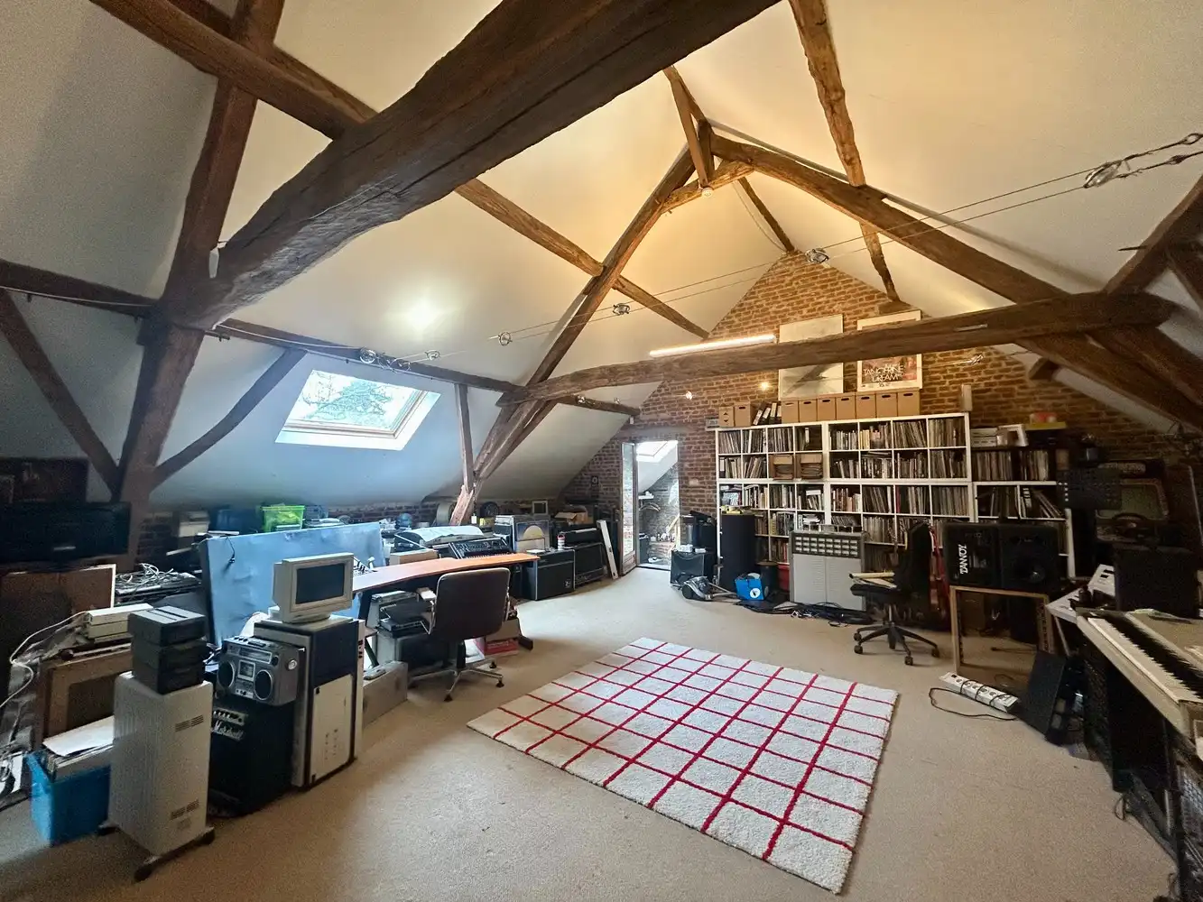 Uniek eigendom met enorme schuur en panoramisch uitzicht in Neerijse foto 18