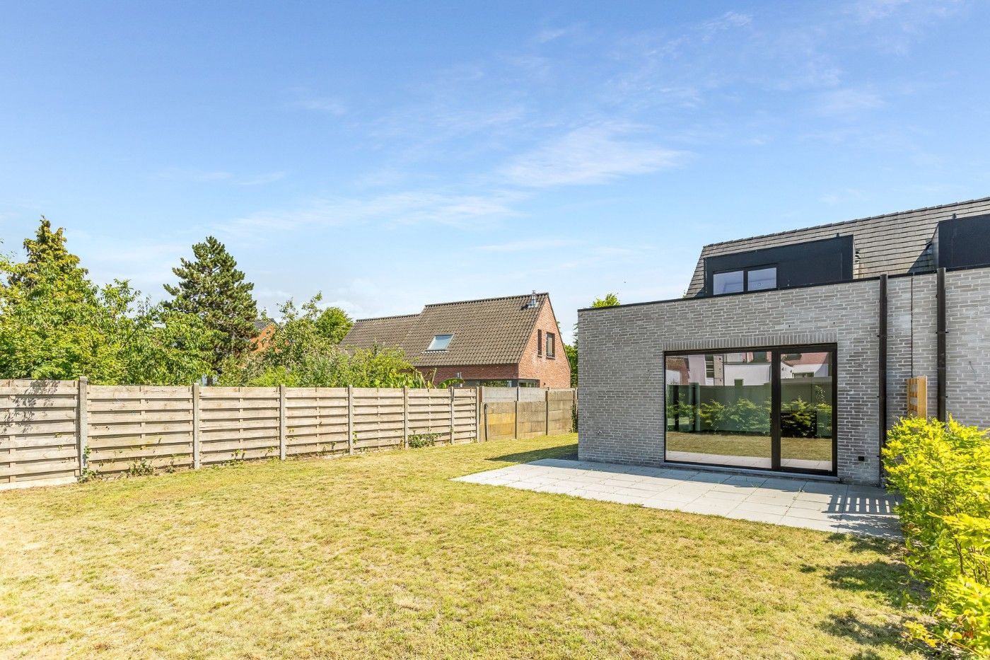 Rustig gelegen nieuwbouwwoning met 3 slpk. en toffe tuin foto 27
