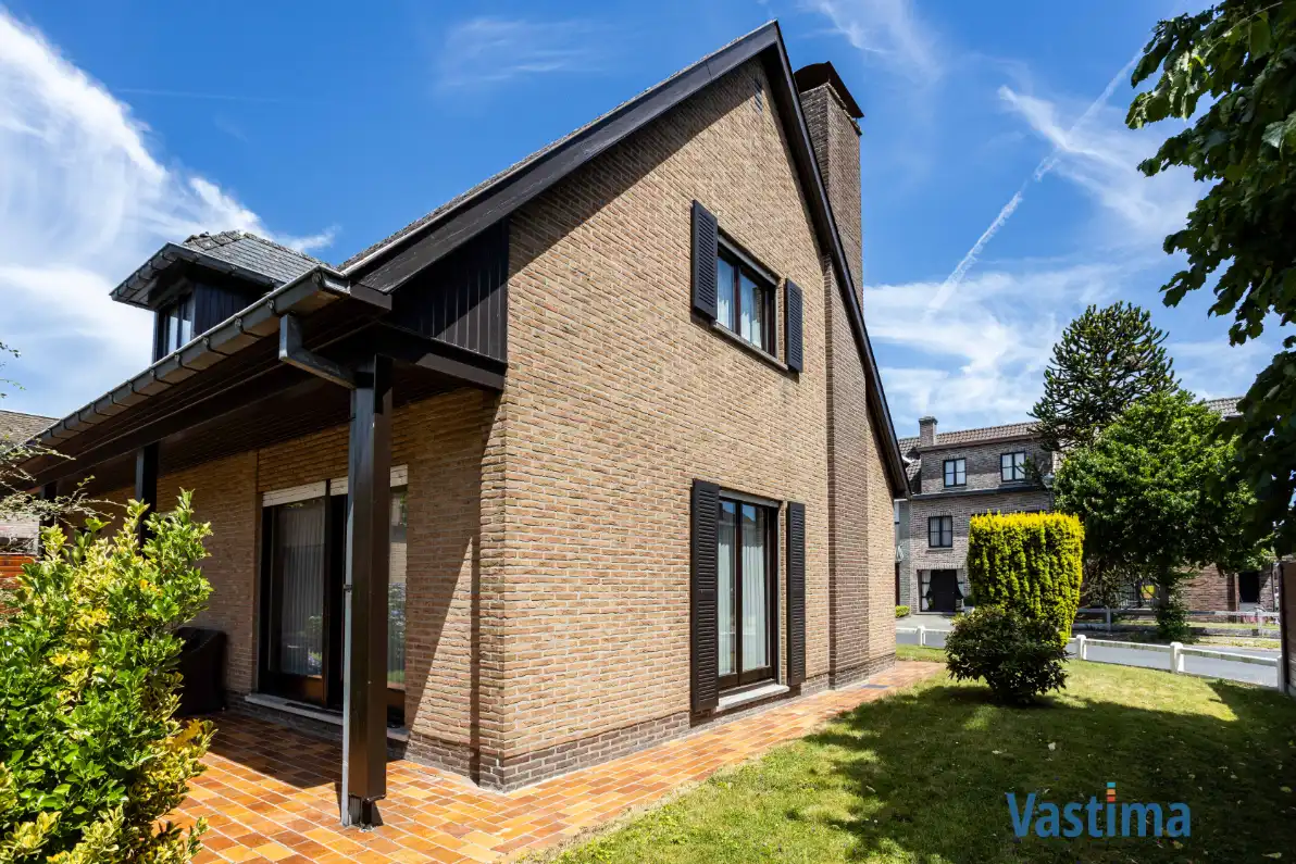Villa met zonnige tuin en grote garage op een steenworp van centrum Aalst foto 32