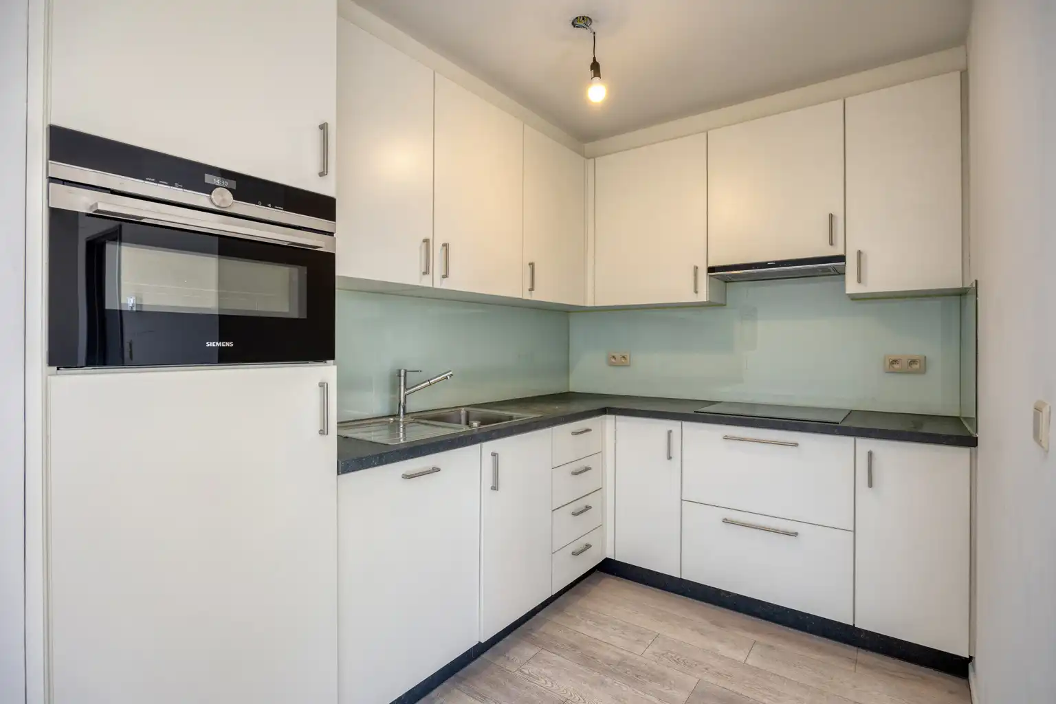 Centraal gelegen appartement met staanplaats foto 5
