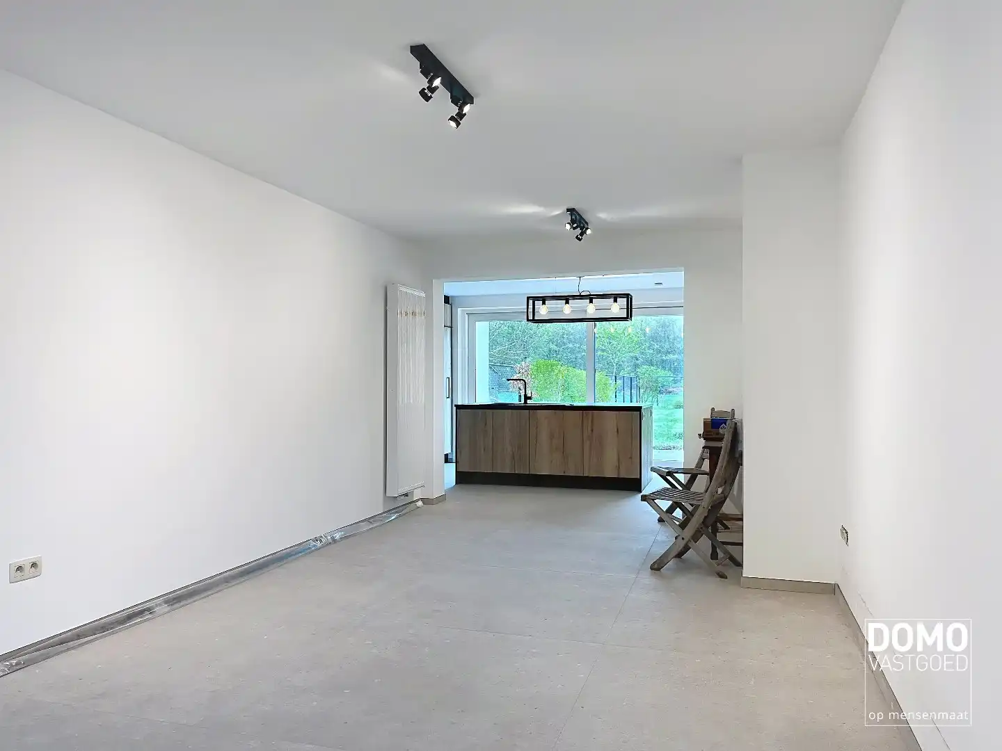 VOLLEDIG GERENOVEERDE WONING MET 3 SLAAPKAMERS EN ZUIDGERICHTE TUIN foto 7