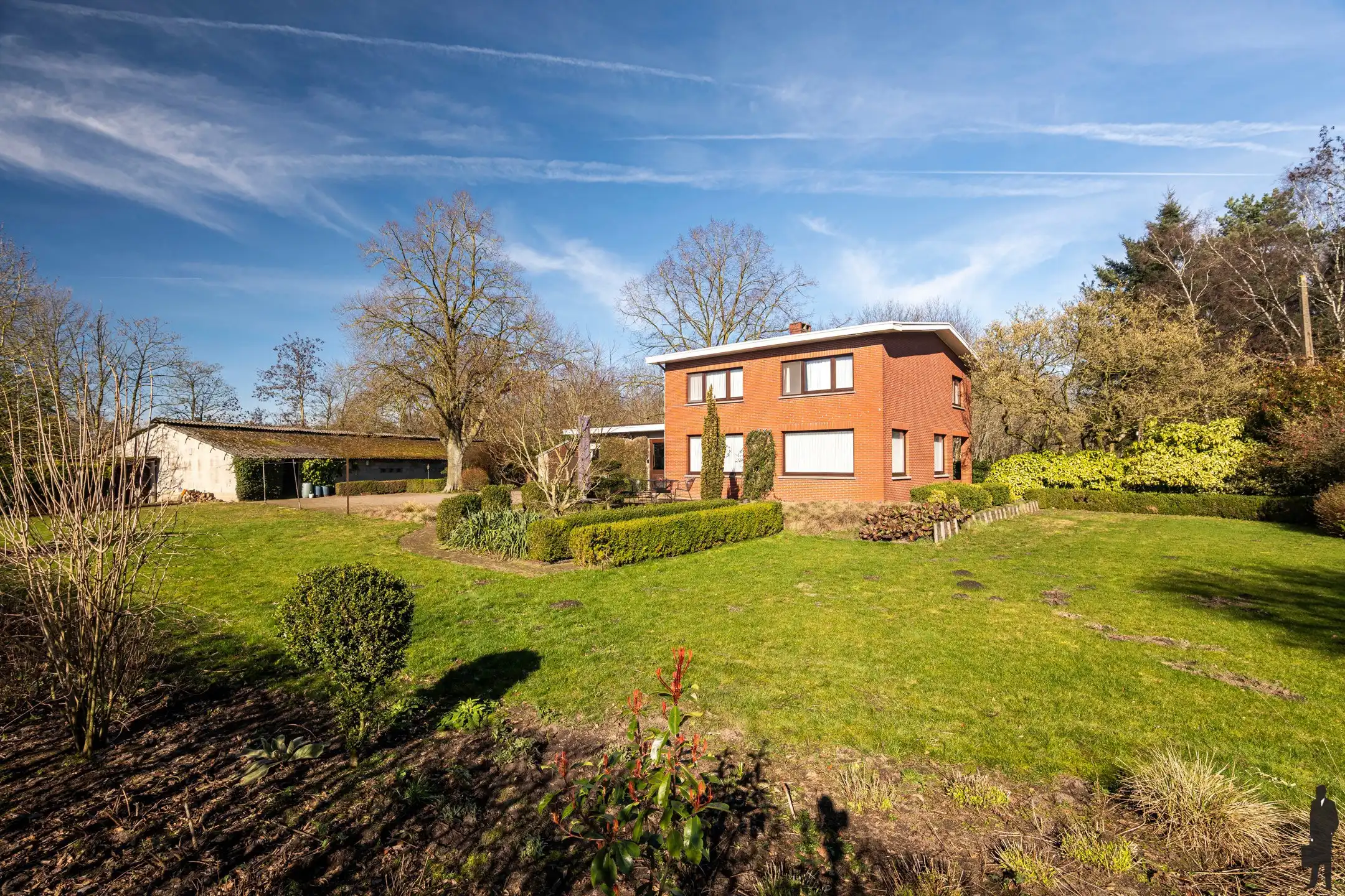 Landelijk gelegen zonevreemde woning met groot bijgebouw te Minderhout foto 23