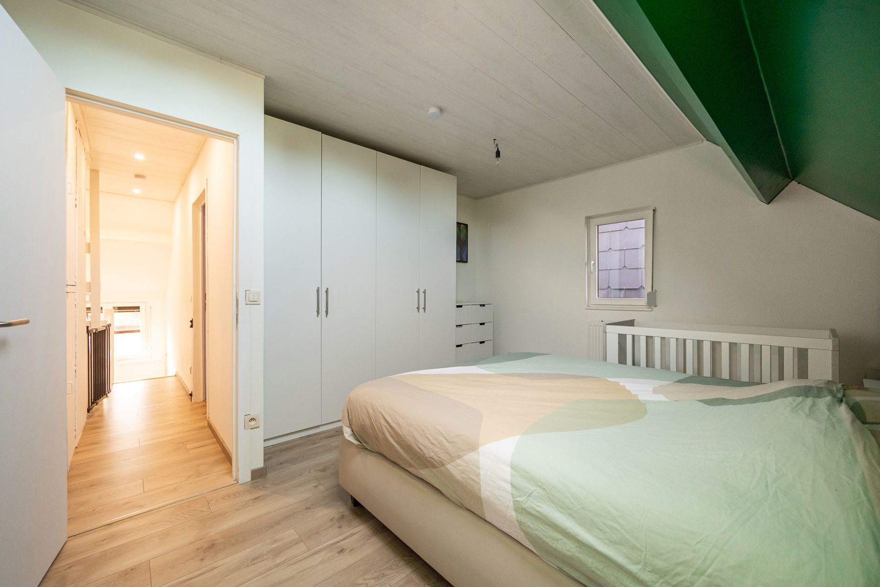 Charmante en goed onderhouden woning met 2 à 3 slk + garage foto 21