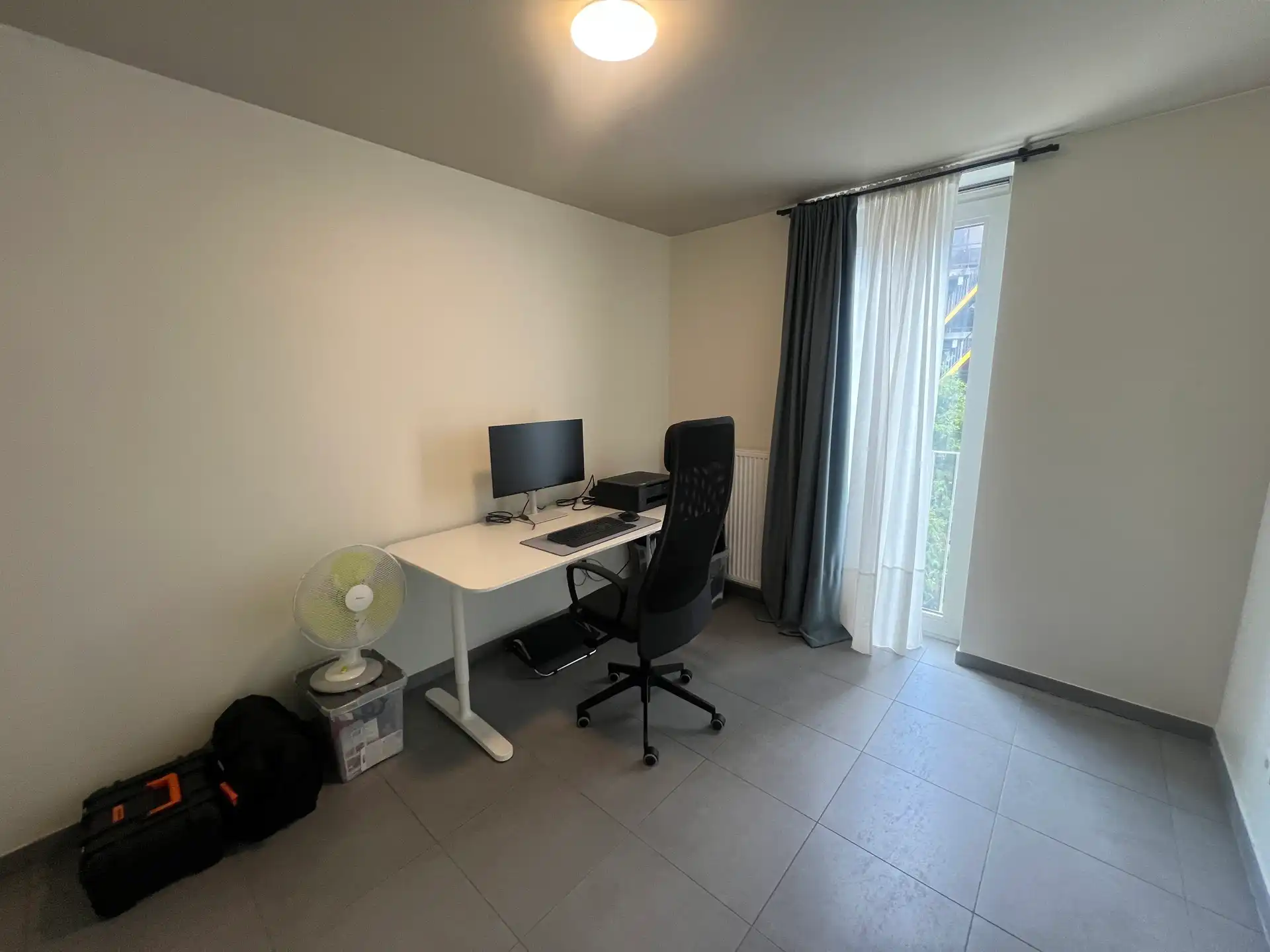 Ruim appartement met uniek groen uitzicht in hartje Genk foto 15