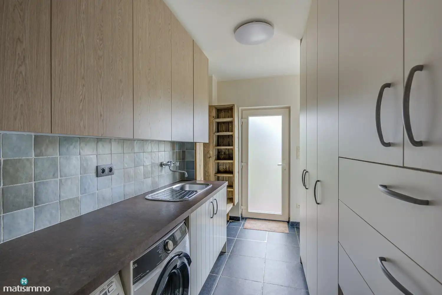 SUPER ENERGIEZUINIGE EENGEZINSWONING (A+ ENERGIELABEL) MET 4 SLAAPKAMERS, CARPORT/TUINHUIS EN RUIME TUIN (12A 33CA) IN WALTWILDER foto 10