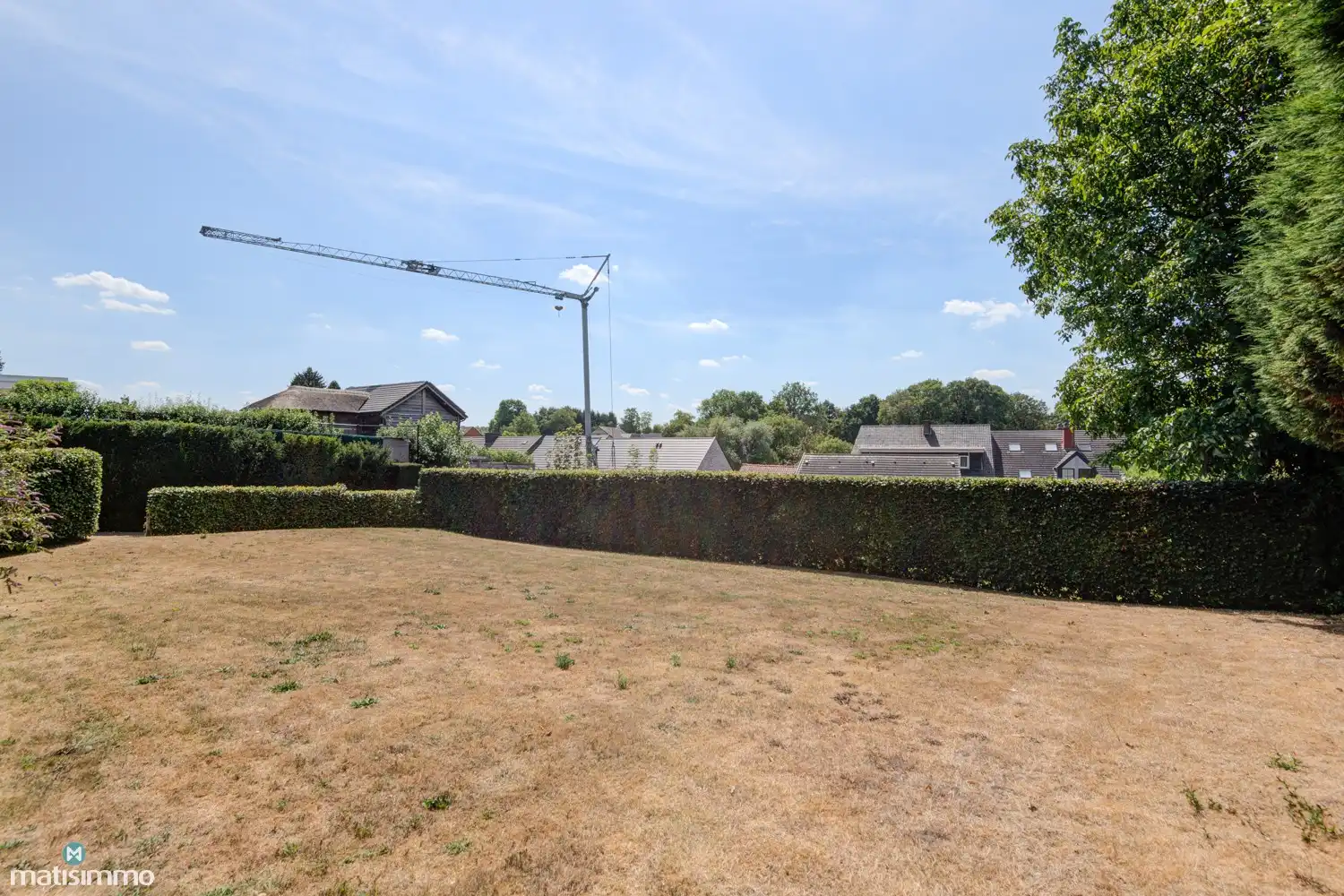 ZEER RUIME GEZINSWONING MET 4 SLAAPKAMERS, GARAGE EN TUIN TE BILZEN foto 36
