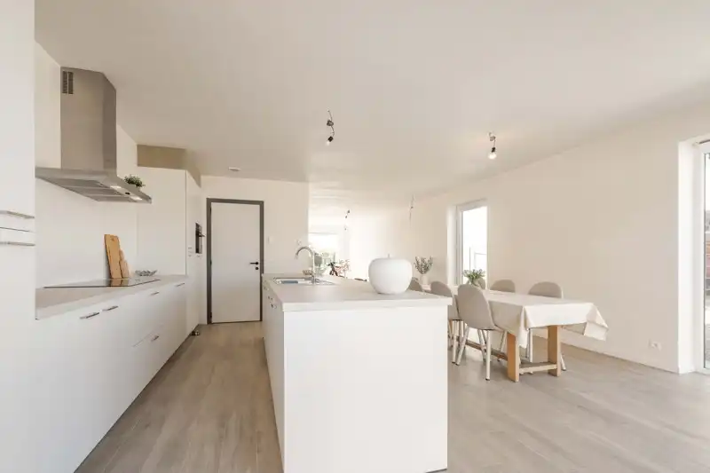 🏡✨ Prachtige nieuwbouwwoning met 3 slaapkamers TE KOOP in Sint-Eloois-Vijve! foto 13