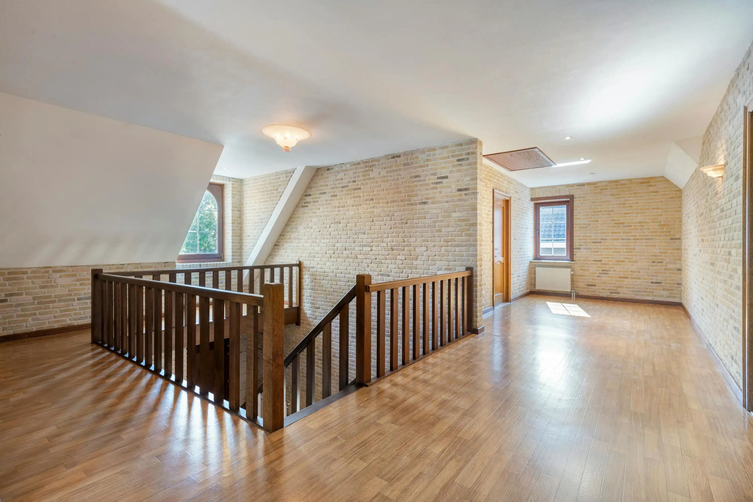 Ruime alleenstaande villa te koop in Dudzele foto 14