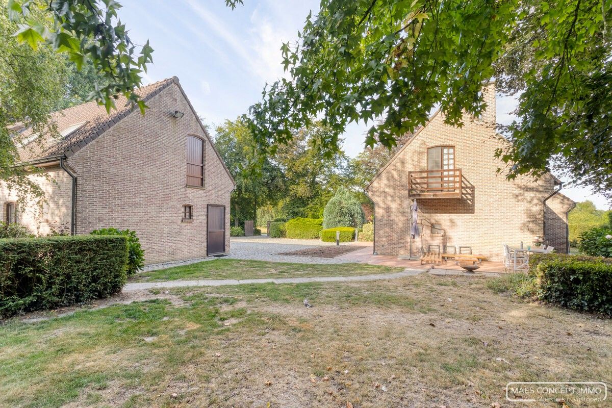 Authentieke hoeve te koop in Anzegem – omringd door 1,6 hectare groen foto 33