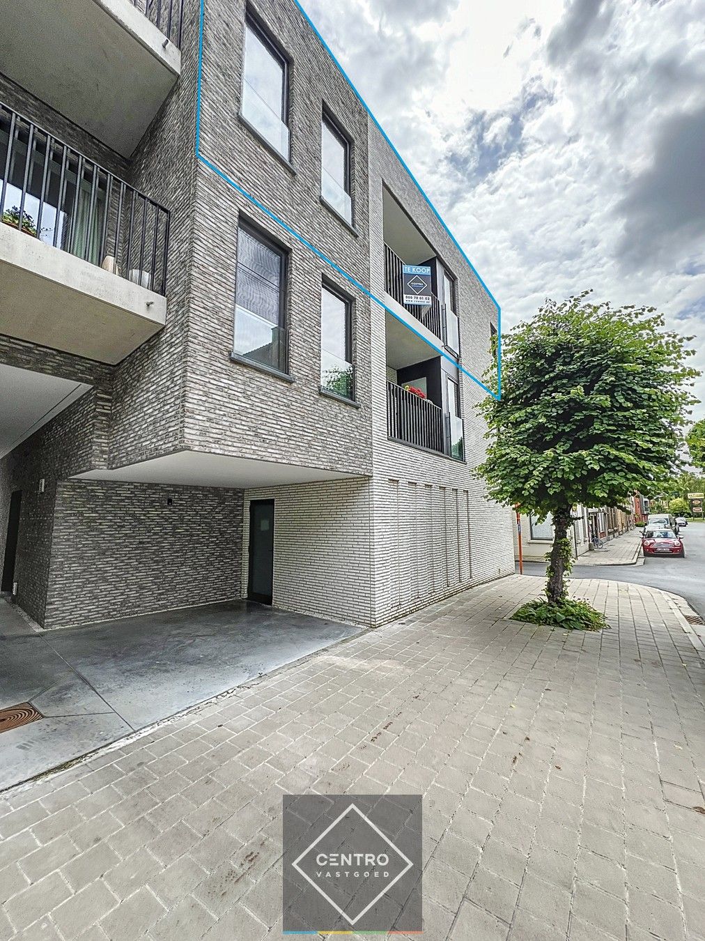 HOEK-PENTHOUSE met 2 slpks, 2 ZONNETERRASSEN en mogelijkheid OVERDEKTE autostaanplaats! foto 3