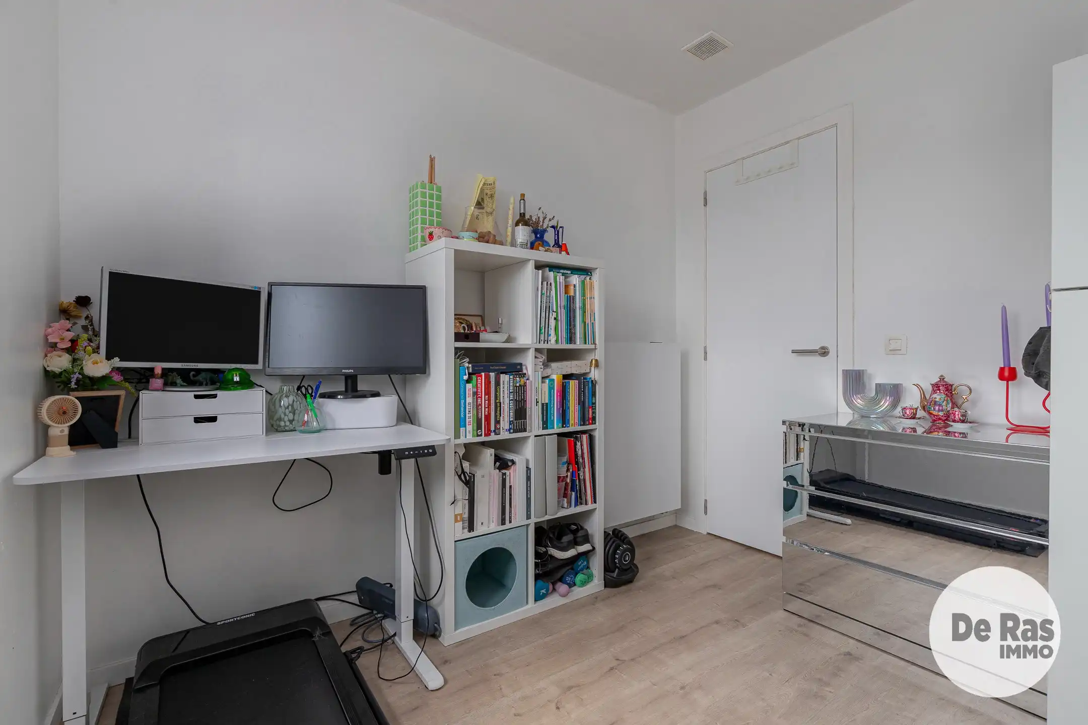 GENT - Recente woning met 3 slpks, berging en staanplaats foto 11