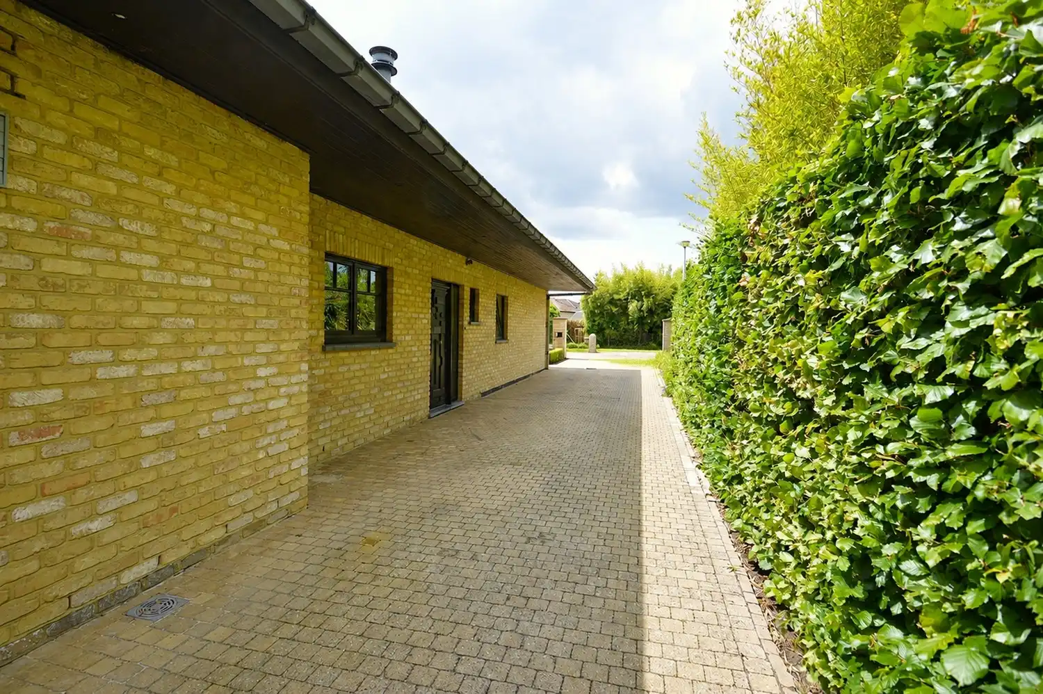 ENERGIEZUINIGE VILLA MET 6 SLAAPKAMERS IN RESIDENTIËLE BUURT foto 7