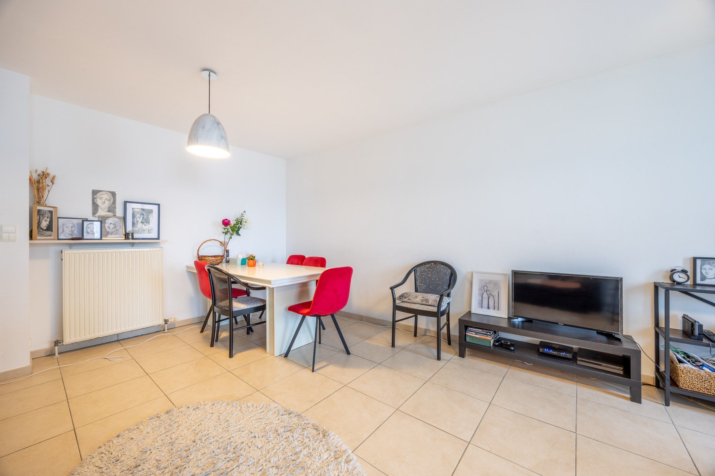 CHARMANT TWEESLAAPKAMER APPARTEMENT MET GARAGE foto 5