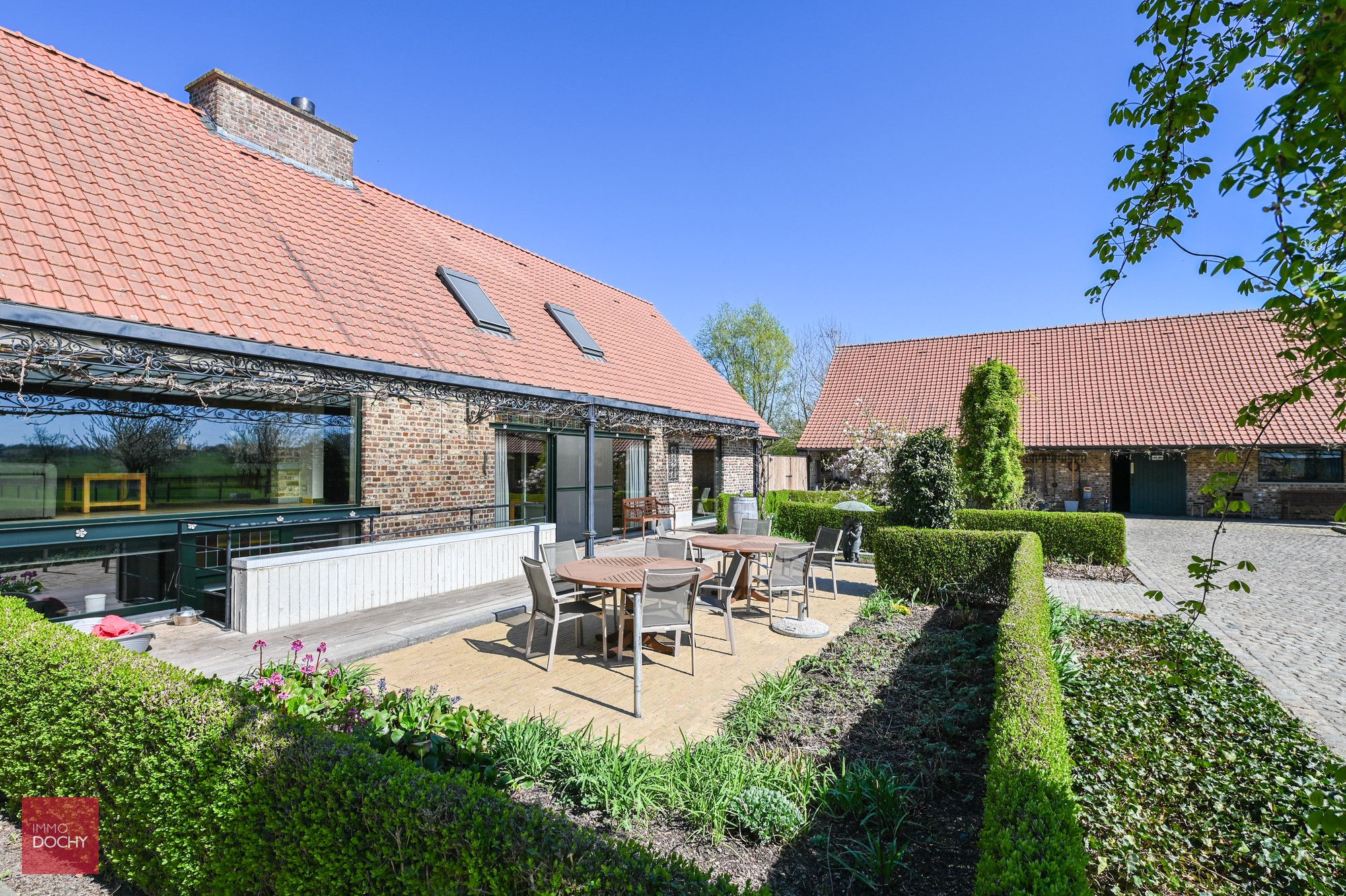 Landelijk en rustig gelegen hoeve met vakantiewoning foto 8