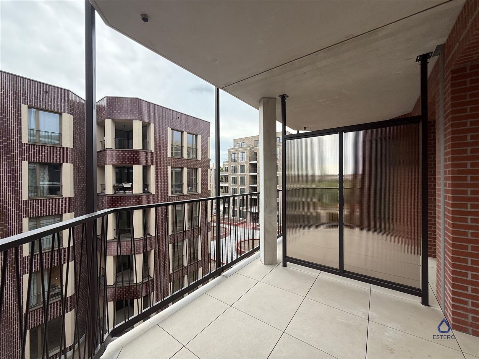 Modern nieuwbouwappt 2-SLK met Terras te Tour & Taxis foto 13