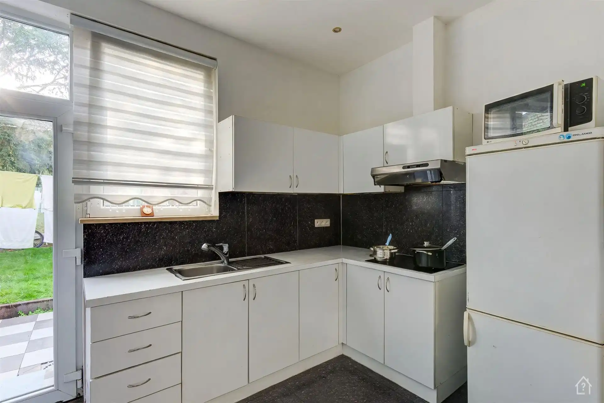 Woonéénheden in Opbrengsteigendom - Appartementsgebouw foto 9