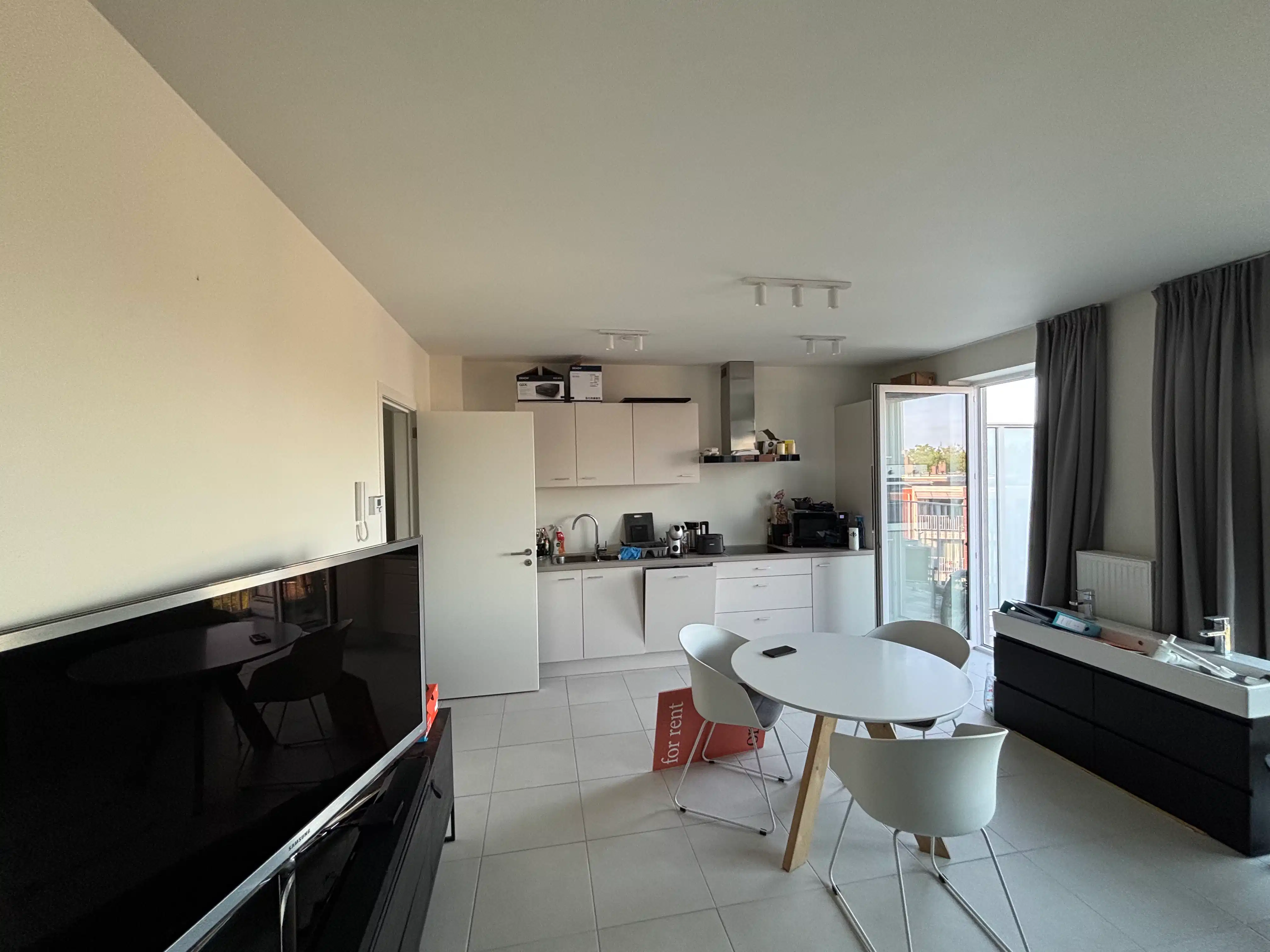 Te Huur: Modern Nieuwbouwappartement in het Hart van Zellik foto 7