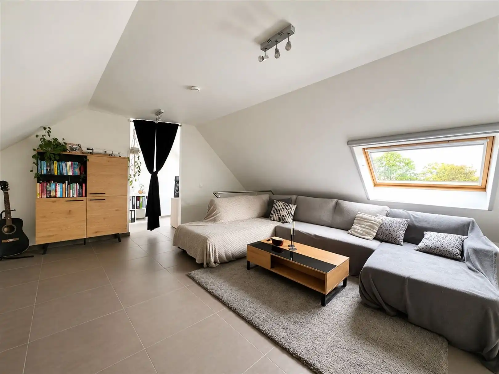 Modern duplex appartement met terras foto 11