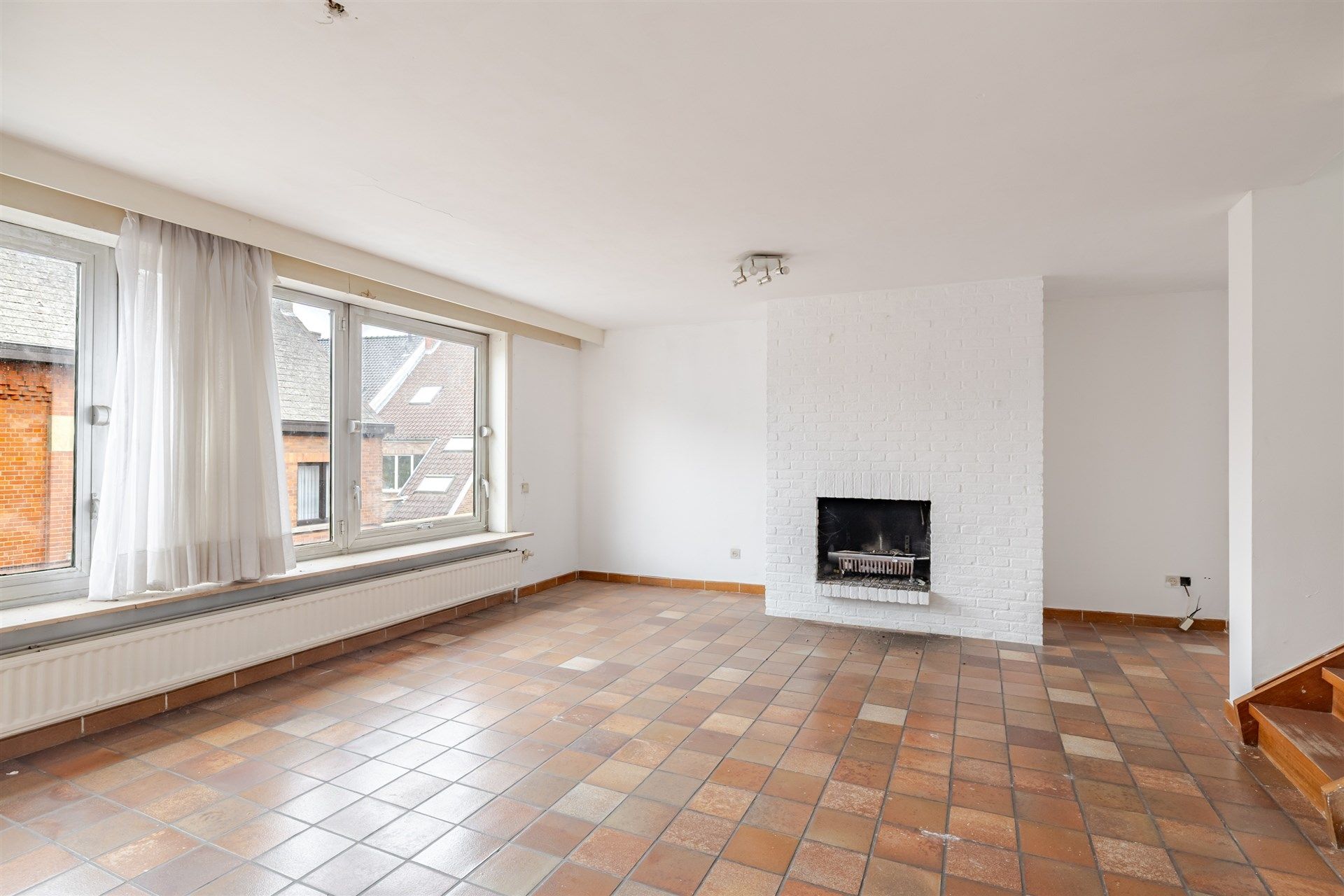 Opbrengsteigendom bestaande uit 2 appartementen + 2 gelijkvloerse autostaanplaatsen foto 2