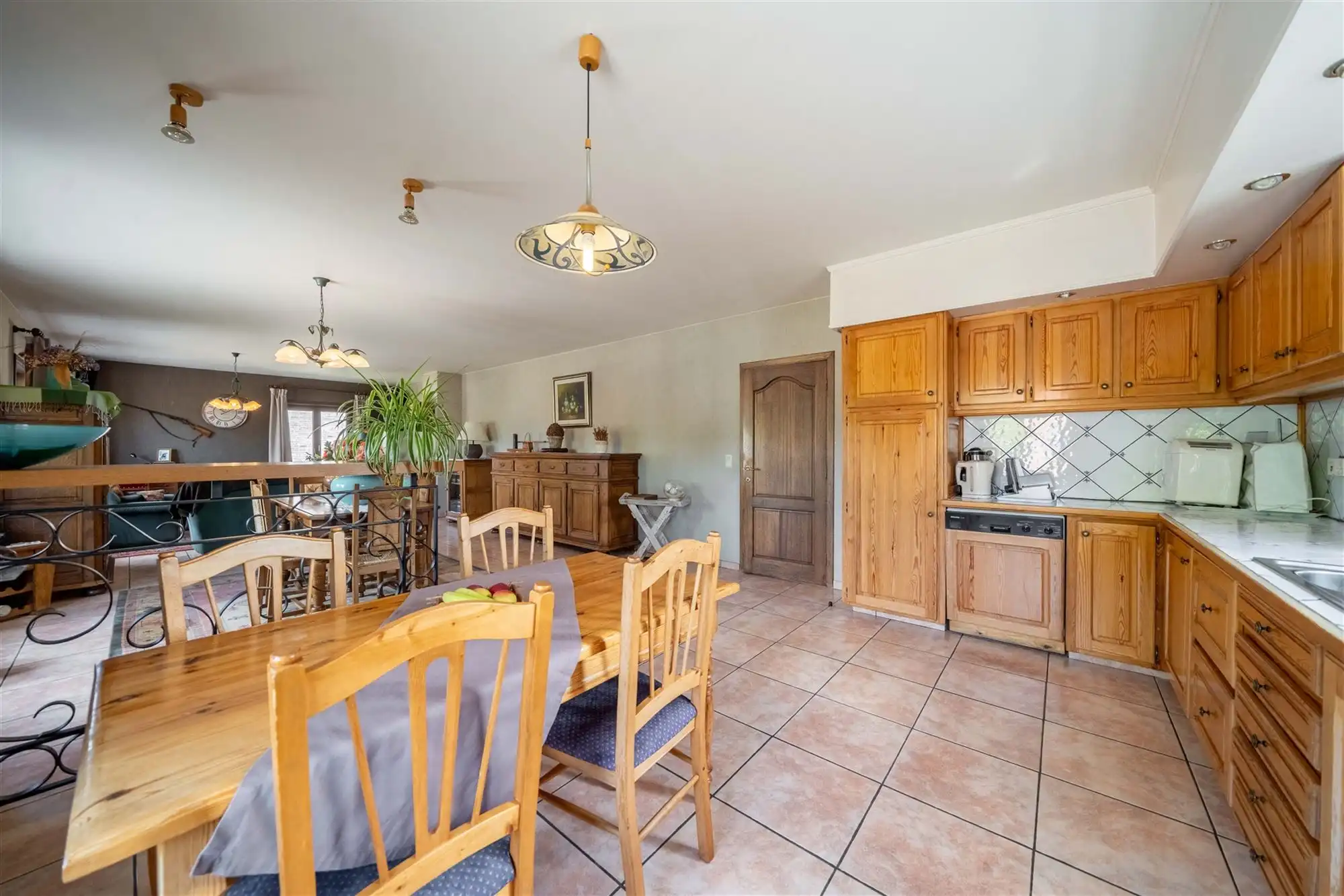 Handelspand met appartement te koop in Westerlo!! foto 10