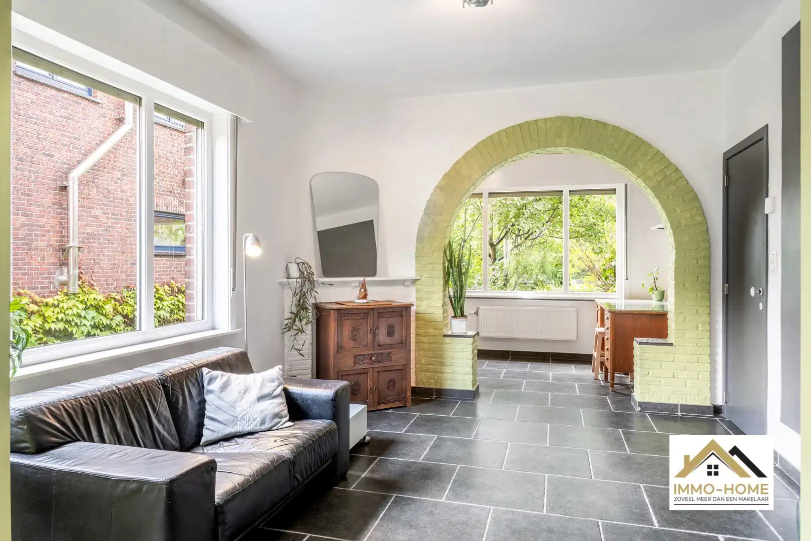 Instapklare woning met ruime tuin op topligging  foto 3