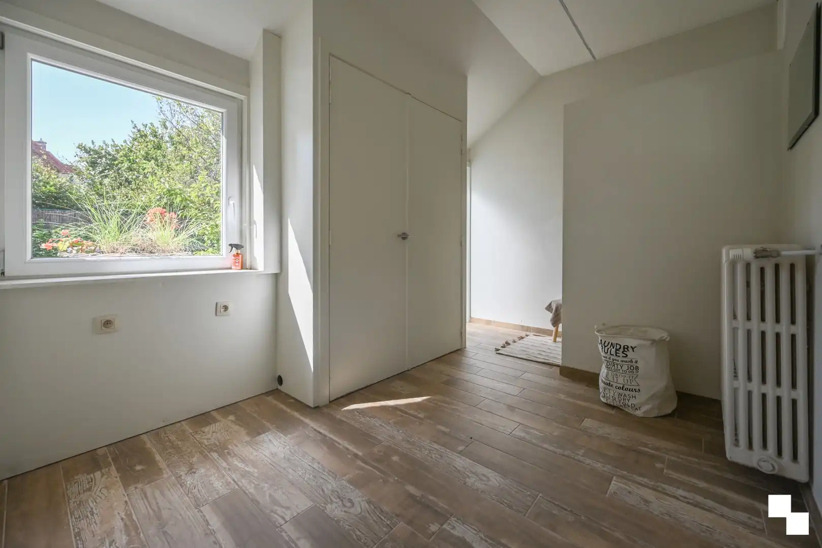 Charmante herenwoning met 4 à 5 slaapkamers te Izegem foto 15