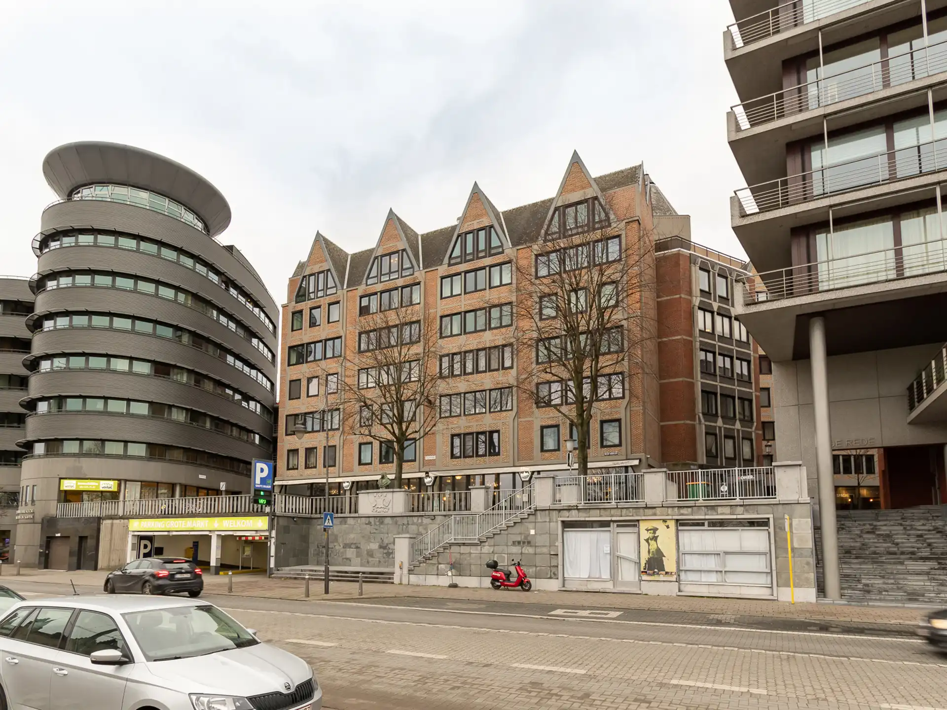 Gemeubelde studio op toplocatie in hartje stad! foto 22